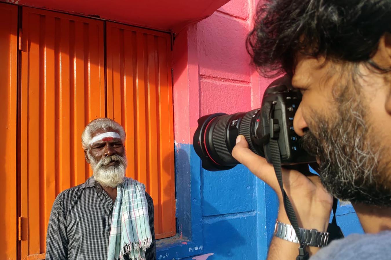 a subject clicking the subject